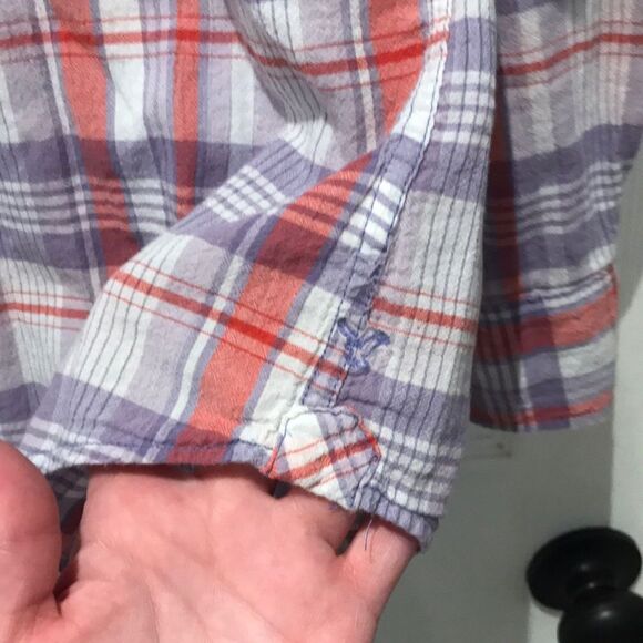 AEO boyfriend fit plaid button down SZ small - Picture 3 of 5